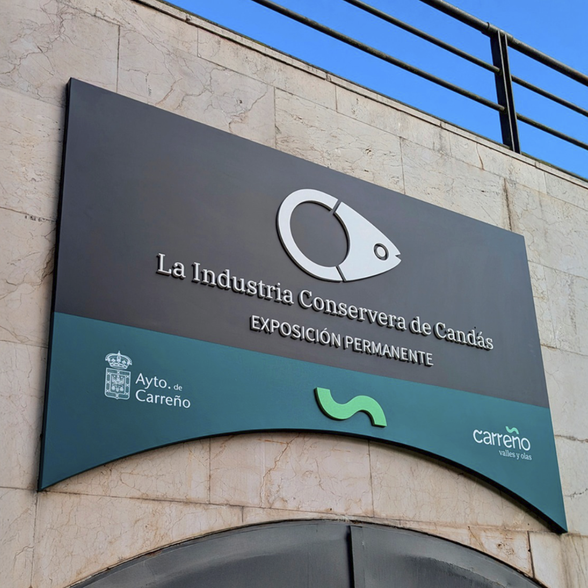 La industria conservera de Candás. Señalítica entrada
